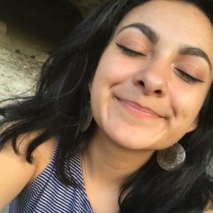 Meet your Posher, Destiny